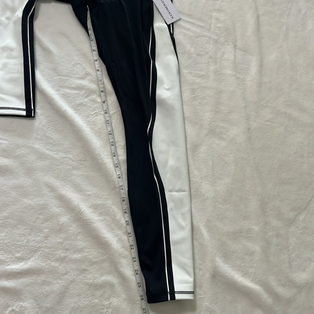 WeWoreWhat Black and Cream Leggings - Picture 11 of 13
